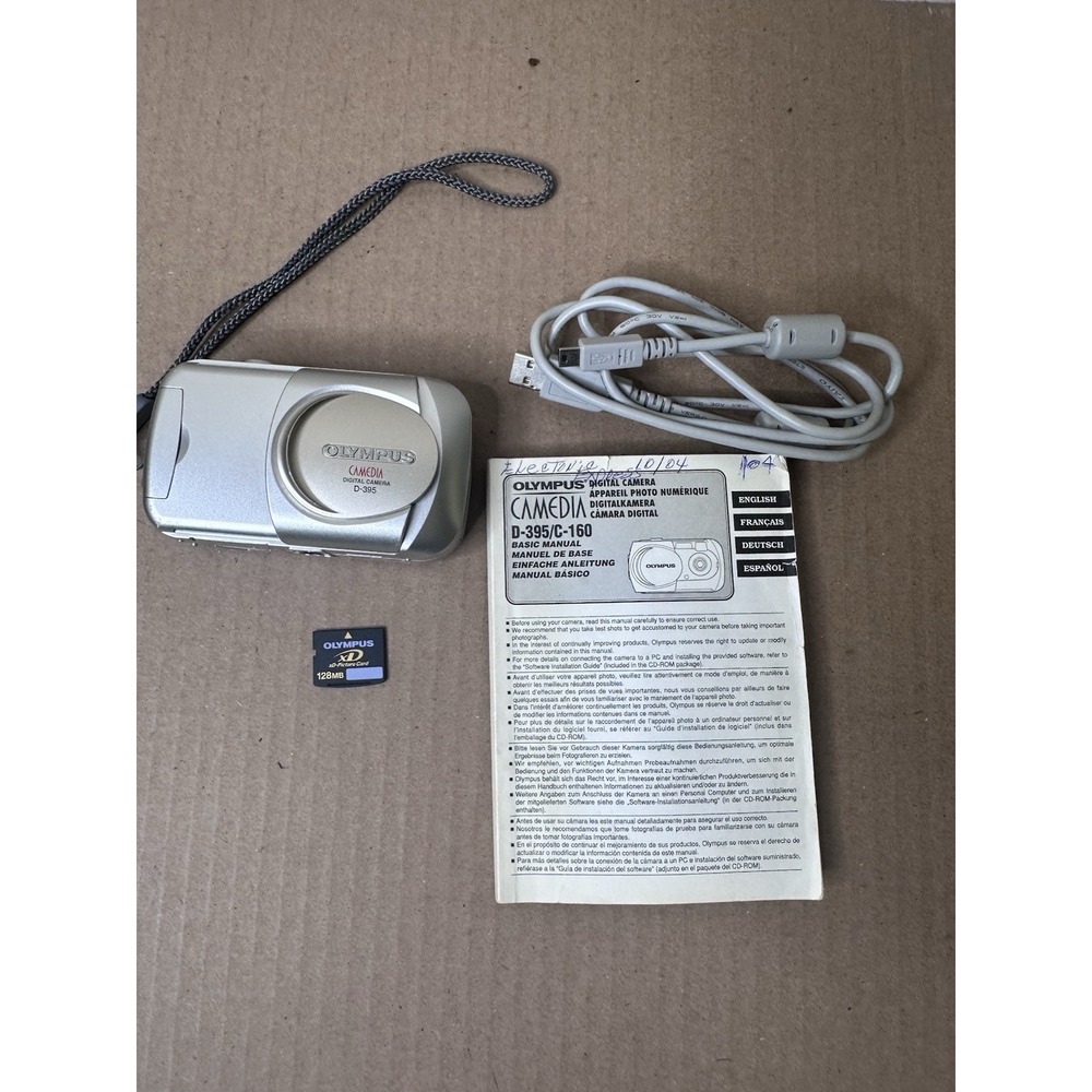 Olympus CAMEDIA D-395 3.2MP Digital Camera - Silver Tested W/ SD Card